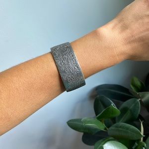 Salisbury Pewter December Cuff